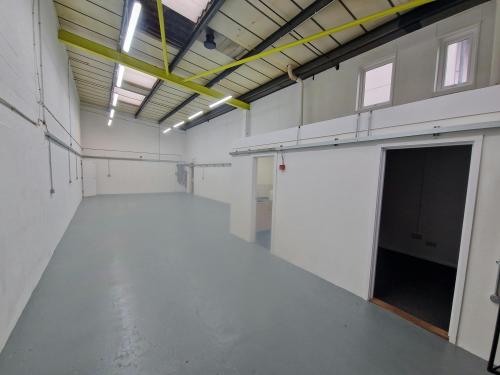 Unit 14 & 15 Limberline Spur, Hilsea Industrial Estate, Portsmouth, PO3