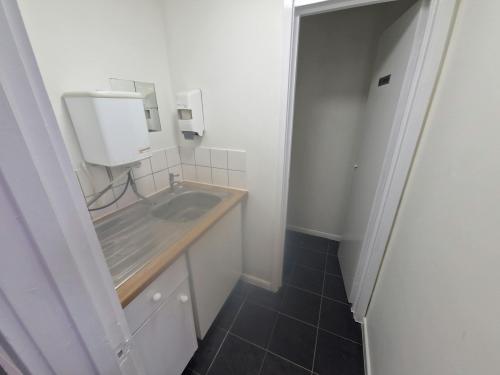 Unit 14 & 15 Limberline Spur, Hilsea Industrial Estate, Portsmouth, PO3