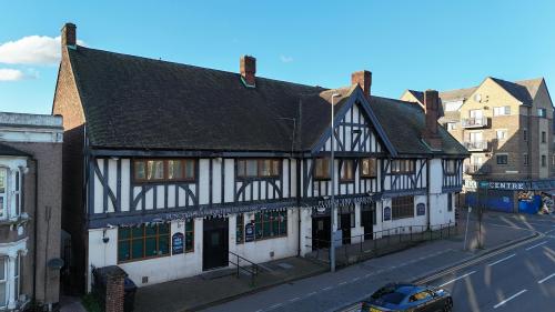Plough & Harrow, 419 High Road, Leytonstone, London, E11