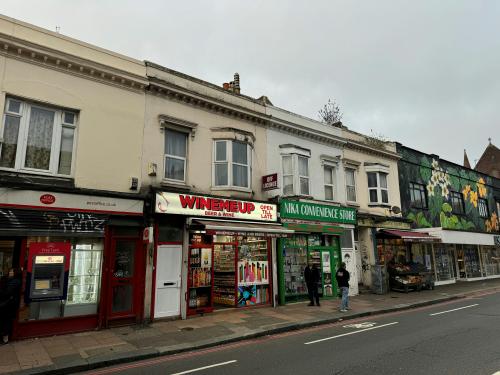 7 Lewes Road, Brighton, BN2