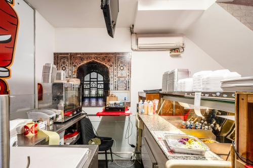 322 Burdett Road, Poplar, London, E14