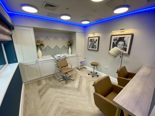 Salon Unit Marigold House, Hockliffe Road, Hockliffe, Leighton Buzzard, LU7