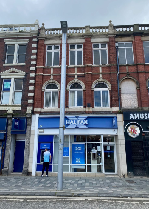 37 Waterloo Road, Blyth, NE24