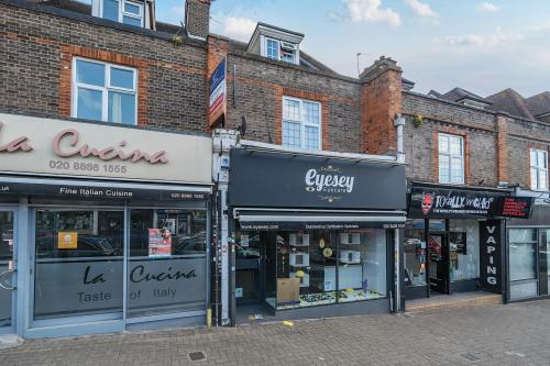 50 Bridge Street, Pinner, HA5