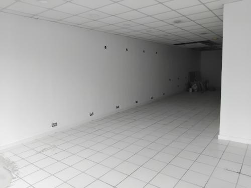 STATION ROAD, 15 R, Upminister, RM14
