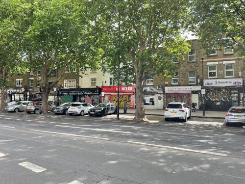 460 Kingsland Road, Hackney, London, E8