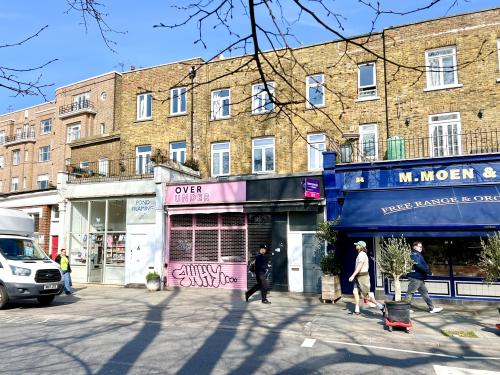 25 The Pavement, Clapham, London, SW4