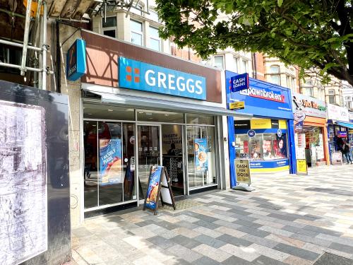 209 High Road, Ilford, IG1