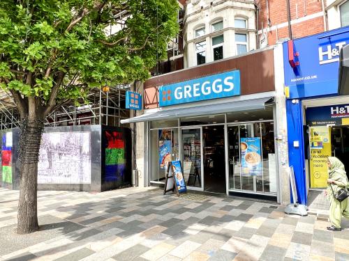 209 High Road, Ilford, IG1