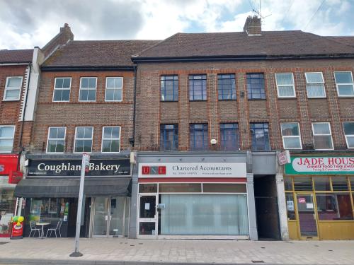 21/23 Croydon Road, Caterham, CR3