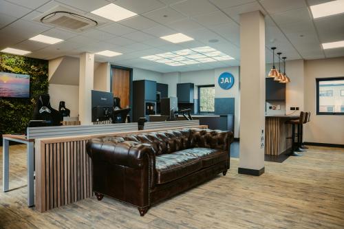Unit 4B Ground Floor, Austin Park, Yeoman Road, Ringwood, BH24