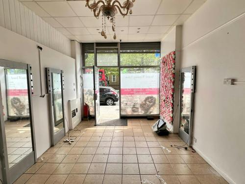 118 Goldhawk Road, Shepherds Bush, London, W12