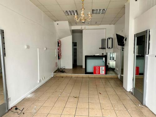 118 Goldhawk Road, Shepherds Bush, London, W12