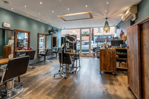 36 Church Street, Reigate, RH2
