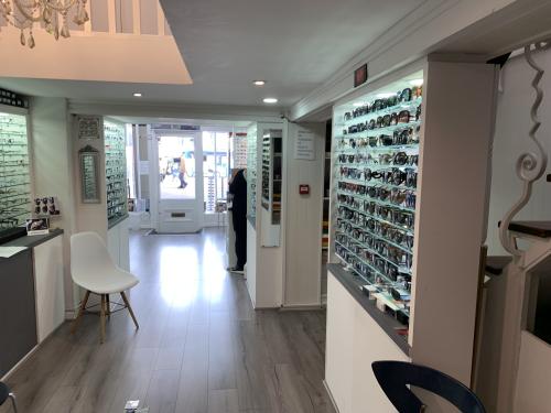 131 High Street, Epsom, KT19