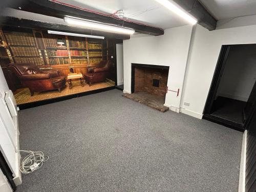 21B High Street, High Wycombe, HP11