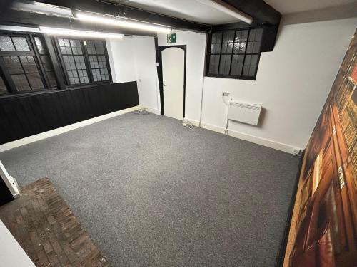 21B High Street, High Wycombe, HP11