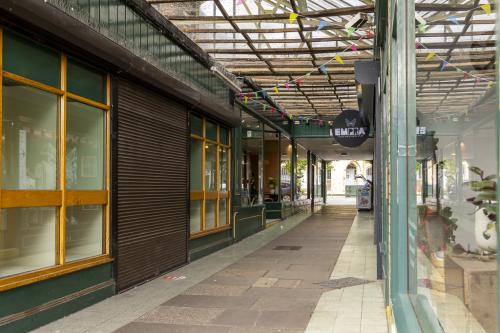 Bristol Arcade, Market Place/ Southgate, Sleaford, NG34