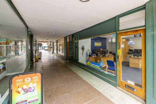 Bristol Arcade, Market Place/ Southgate, Sleaford, NG34