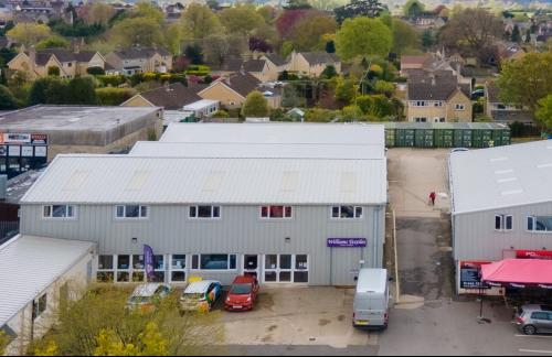 Kingscote C & D, Priory Industrial Estate, London Road, Tetbury, GL8