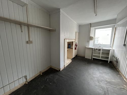 3 Market Strand, Falmouth, TR11