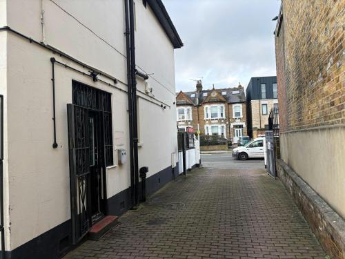 66 Paddenswick Road, Hammersmith, London, W6