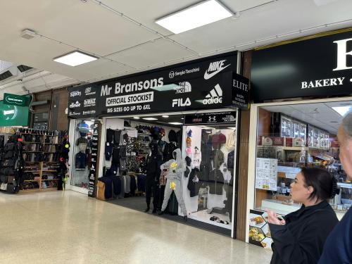 Unit 86/87, Pavilions Shopping Centre, Waltham Cross, EN8
