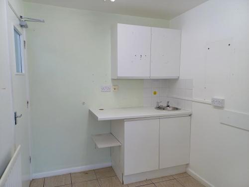 15 Charter Court, Oakley Vale District Centre, Corby, NN18