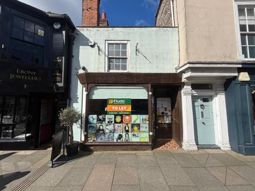 19a, South Street, Chichester, PO19