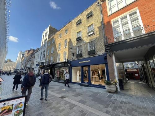 55 South Molton Street, Mayfair, London, W1K