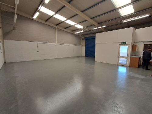 Unit 16, Swift Centre, 41 Imperial Way, Croydon, CR0