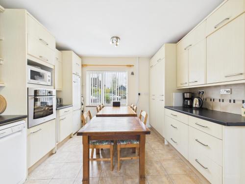 Emma Grace House, 122-124 Main Road, High Wycombe, HP14