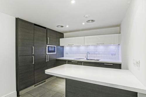 Cosmopolitan House, 2 Phipp Street, Shoreditch, London, EC2A