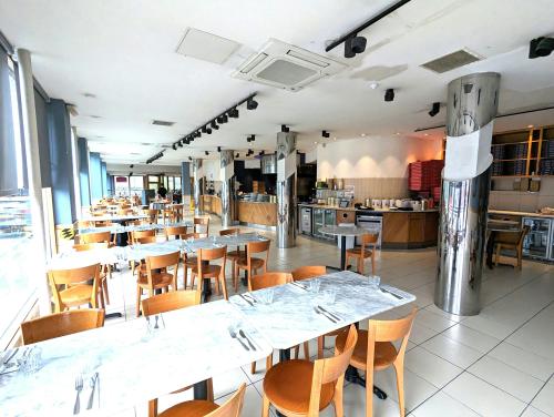2 The Boulevard, Crawley, RH10