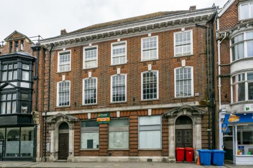 14 Minster Street, Salisbury, SP1