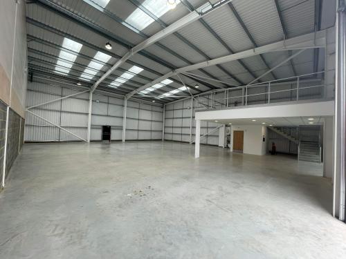Unit 3, Multiparc Woodley, Headley Road East, Woodley, Reading, RG5