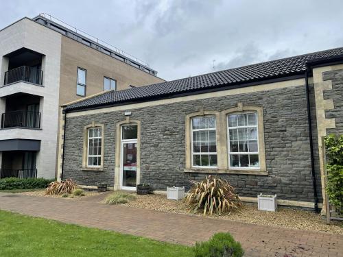 Units A and D, Manor Road, Fishponds, Bristol, BS16
