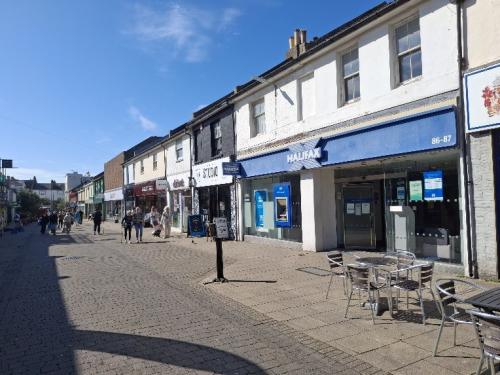 86-87, George Street, Hove, BN3