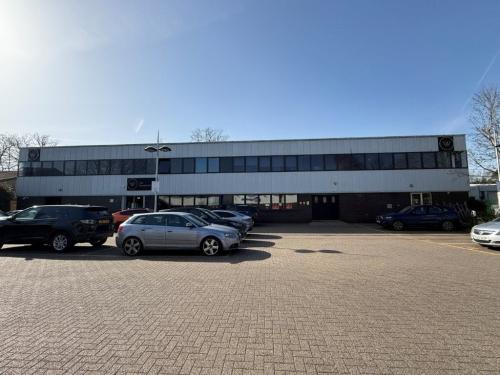 6 & 7 Canada Road, Byfleet, KT14