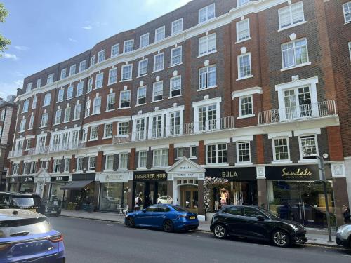 135 Fulham Road, Chelsea, London, SW3