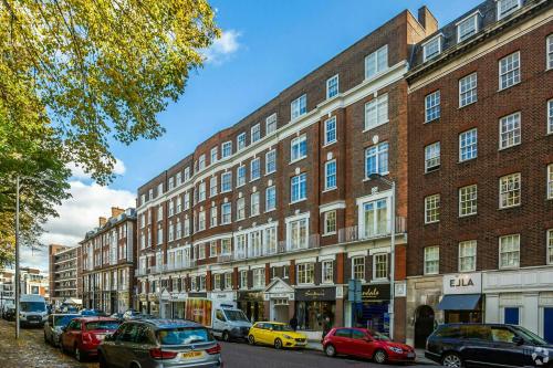 135 Fulham Road, Chelsea, London, SW3