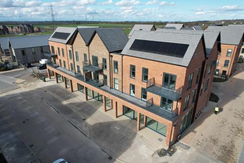 Unit 9, Linmere, Huckett Street, Houghton Regis, Dunstable, LU5