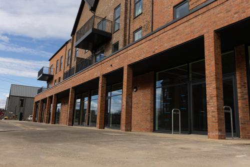 Unit 5, Linmere, Huckett Street, Houghton Regis, Dunstable, LU5