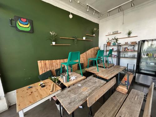 75-76 Western Road, Hove, BN3