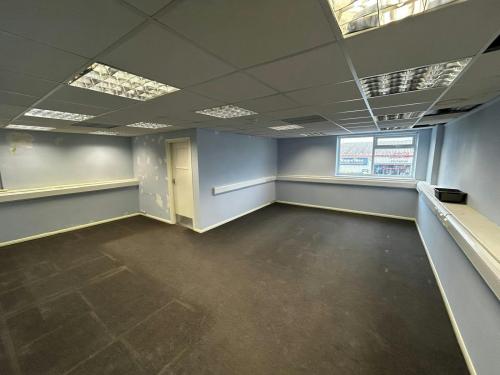 Unit 8, Bross Industrial Estate, New Road, Newhaven, BN9