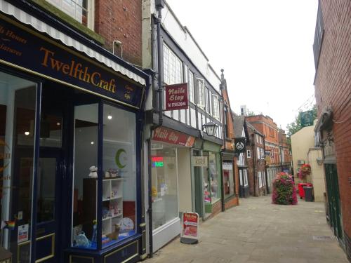 4 Irongate, Chesterfield, S40