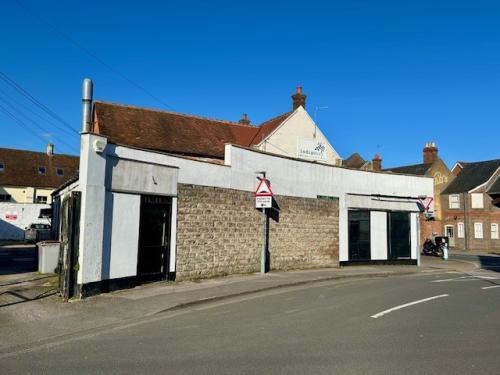 56 Bartholomew Street, Newbury, RG14
