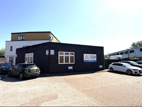 Charles House, Toutley Road, The Annexe, Wokingham, RG41