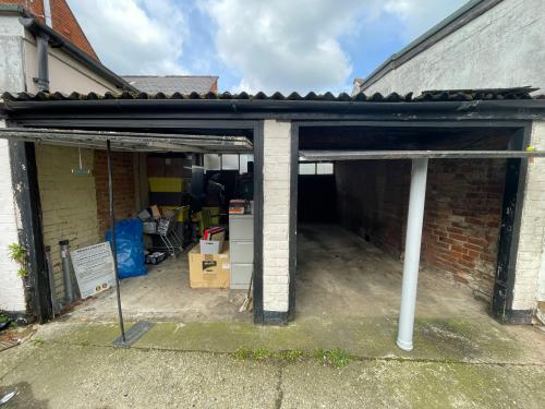 119 Wokingham Road & 1a Pitcroft Avenue, Reading, RG6