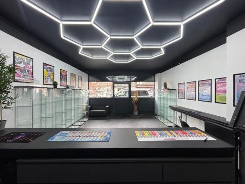 Unit 5 North Street Arcade, Meridian Shopping Centre, North Street, Havant, PO9